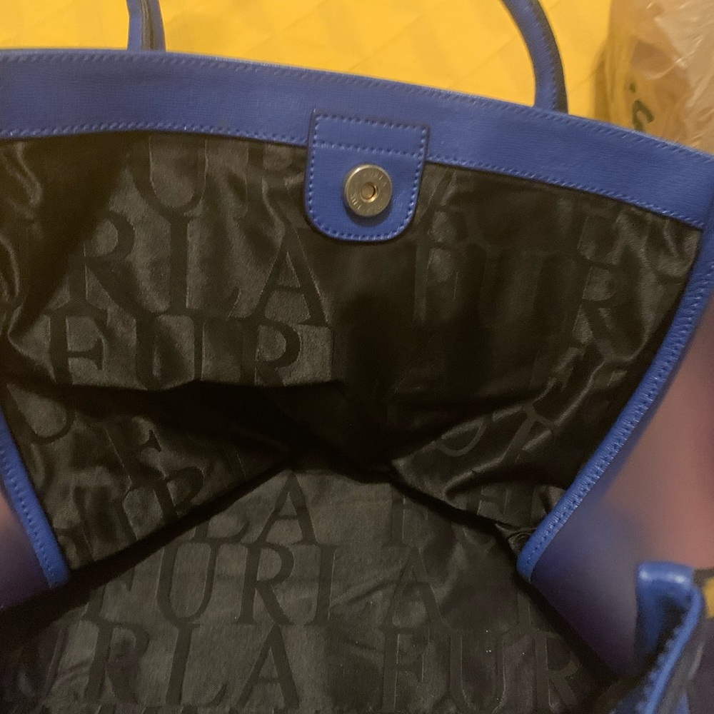 Blue Furla handbag ๐ - Picture 15 of 15